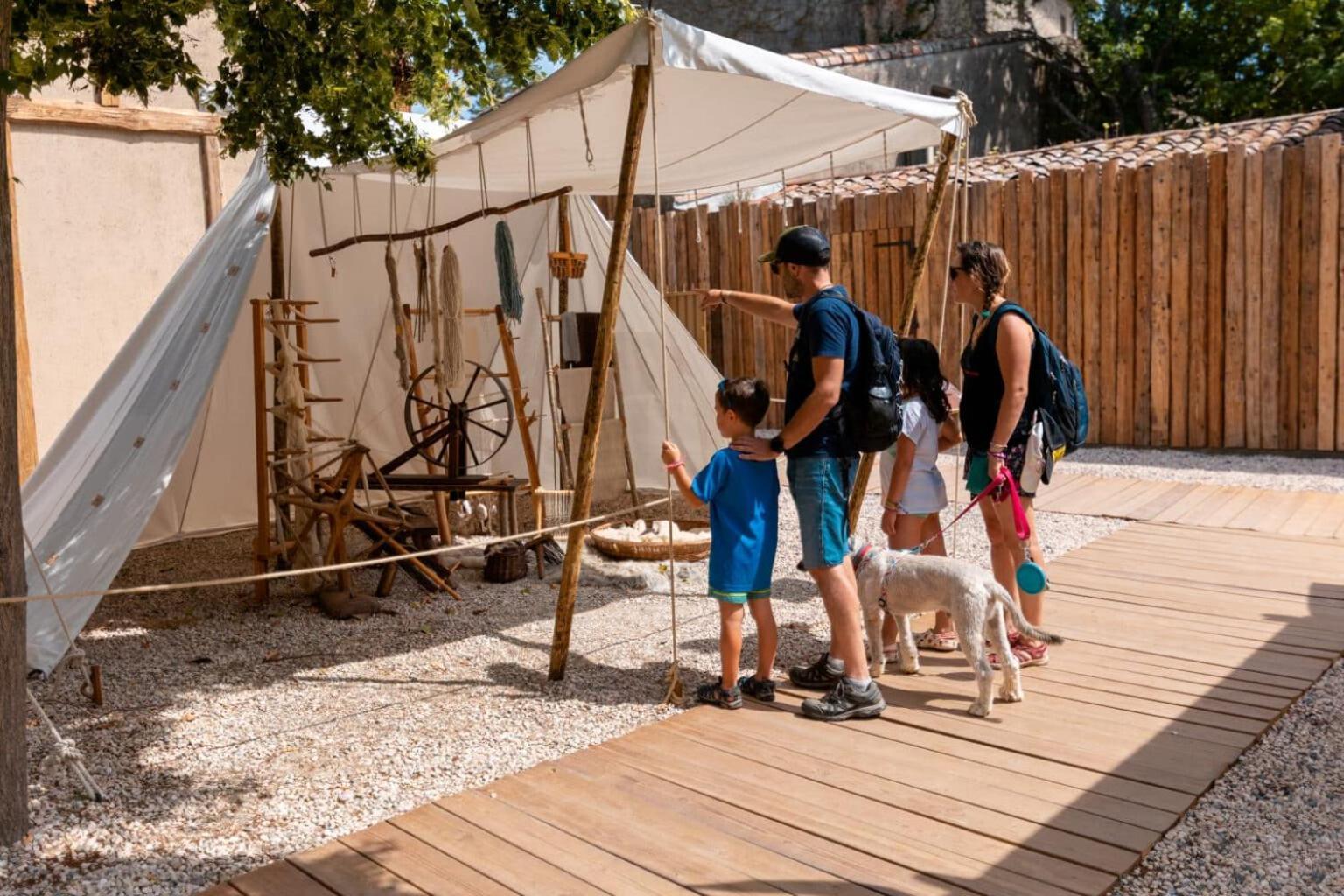 Tout Confort ! Ville, Climatisation, Parking, Wifi, Calme, Tv Carcassonne Dış mekan fotoğraf