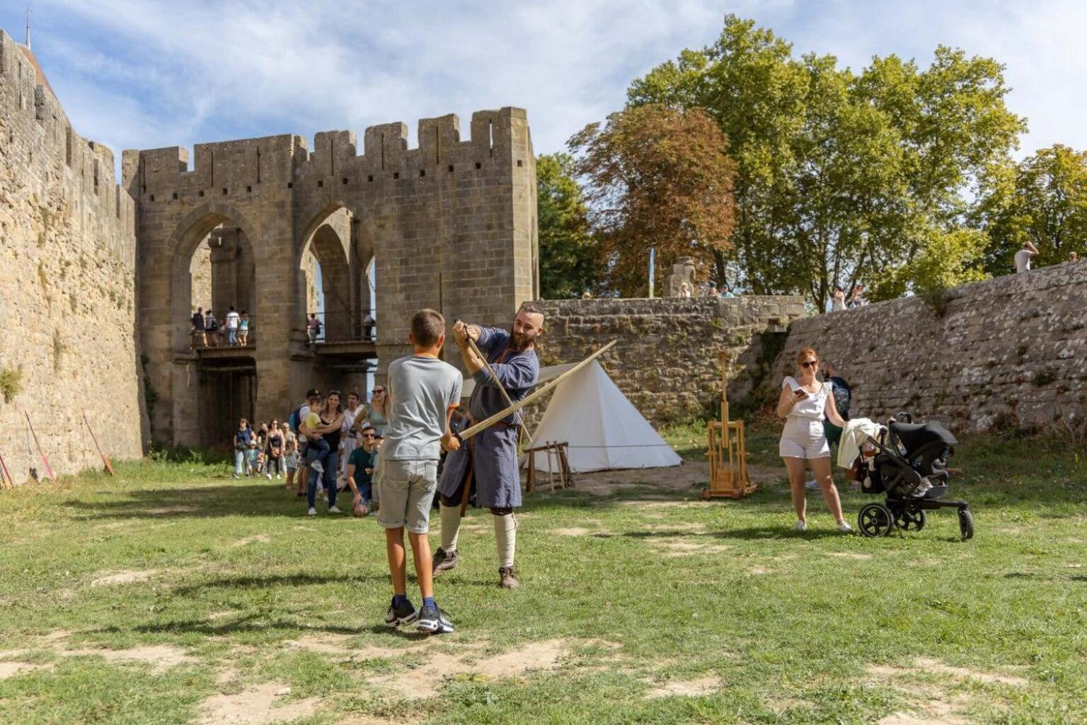 Tout Confort ! Ville, Climatisation, Parking, Wifi, Calme, Tv Carcassonne Dış mekan fotoğraf