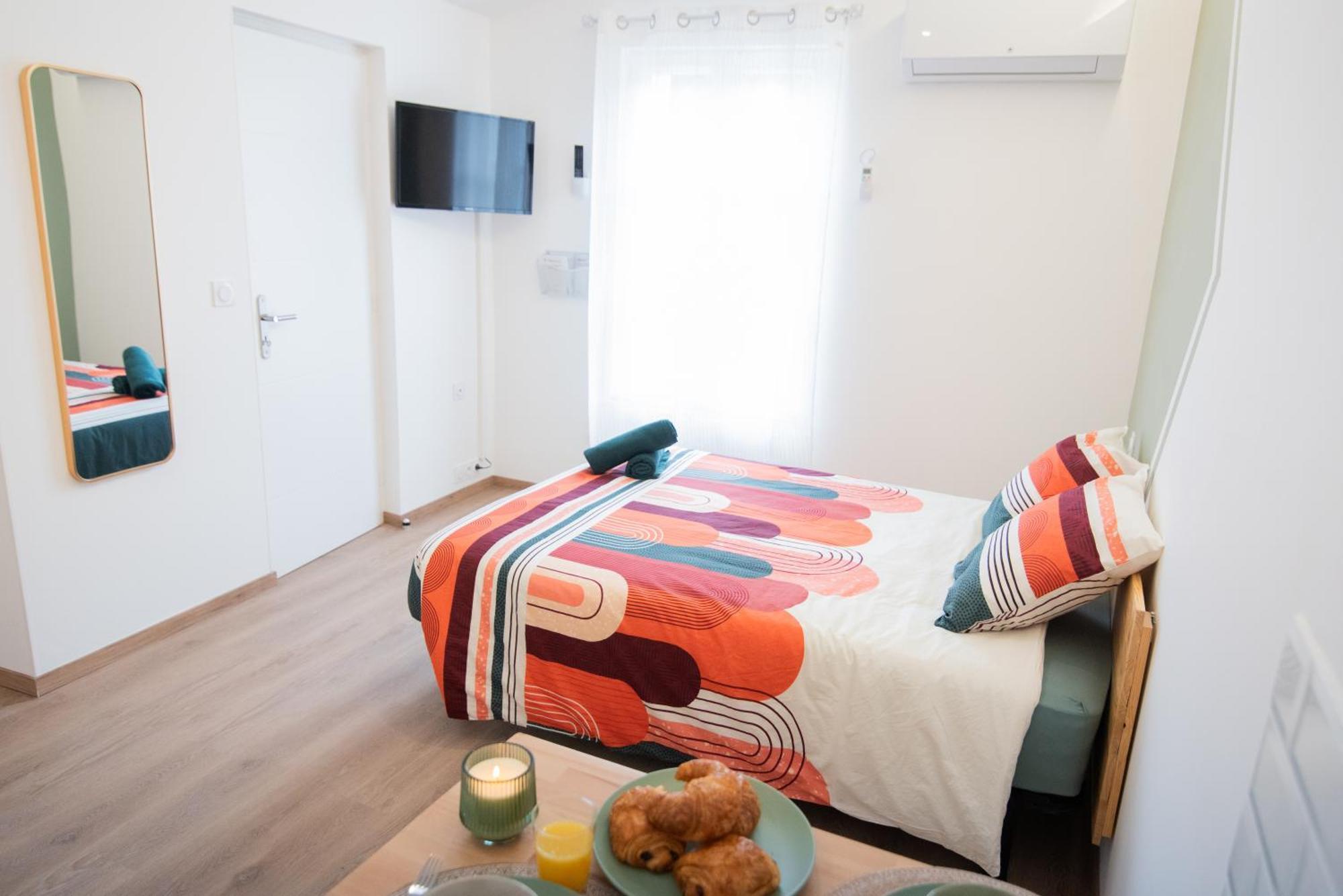 Tout Confort ! Ville, Climatisation, Parking, Wifi, Calme, Tv Carcassonne Dış mekan fotoğraf