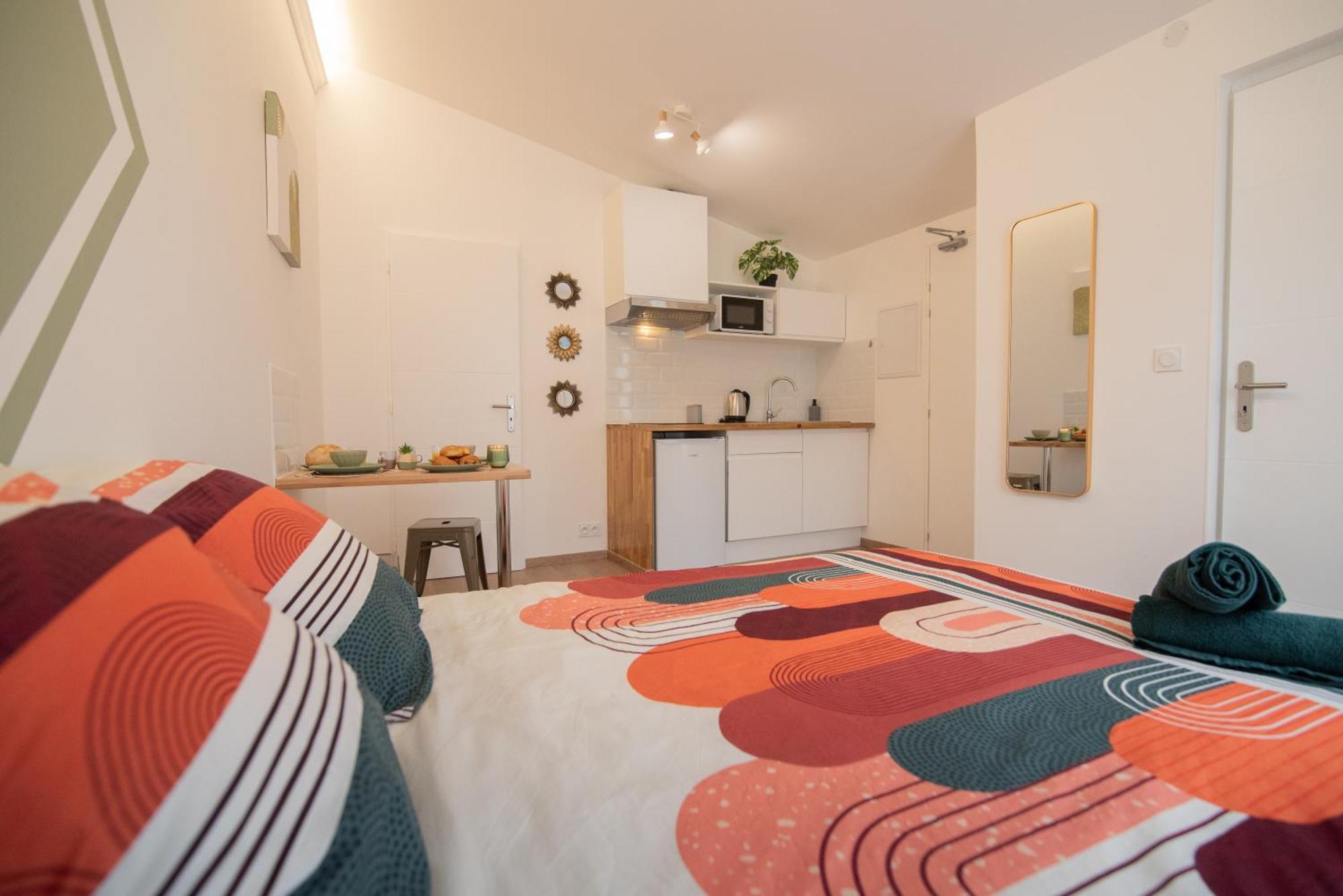 Tout Confort ! Ville, Climatisation, Parking, Wifi, Calme, Tv Carcassonne Dış mekan fotoğraf