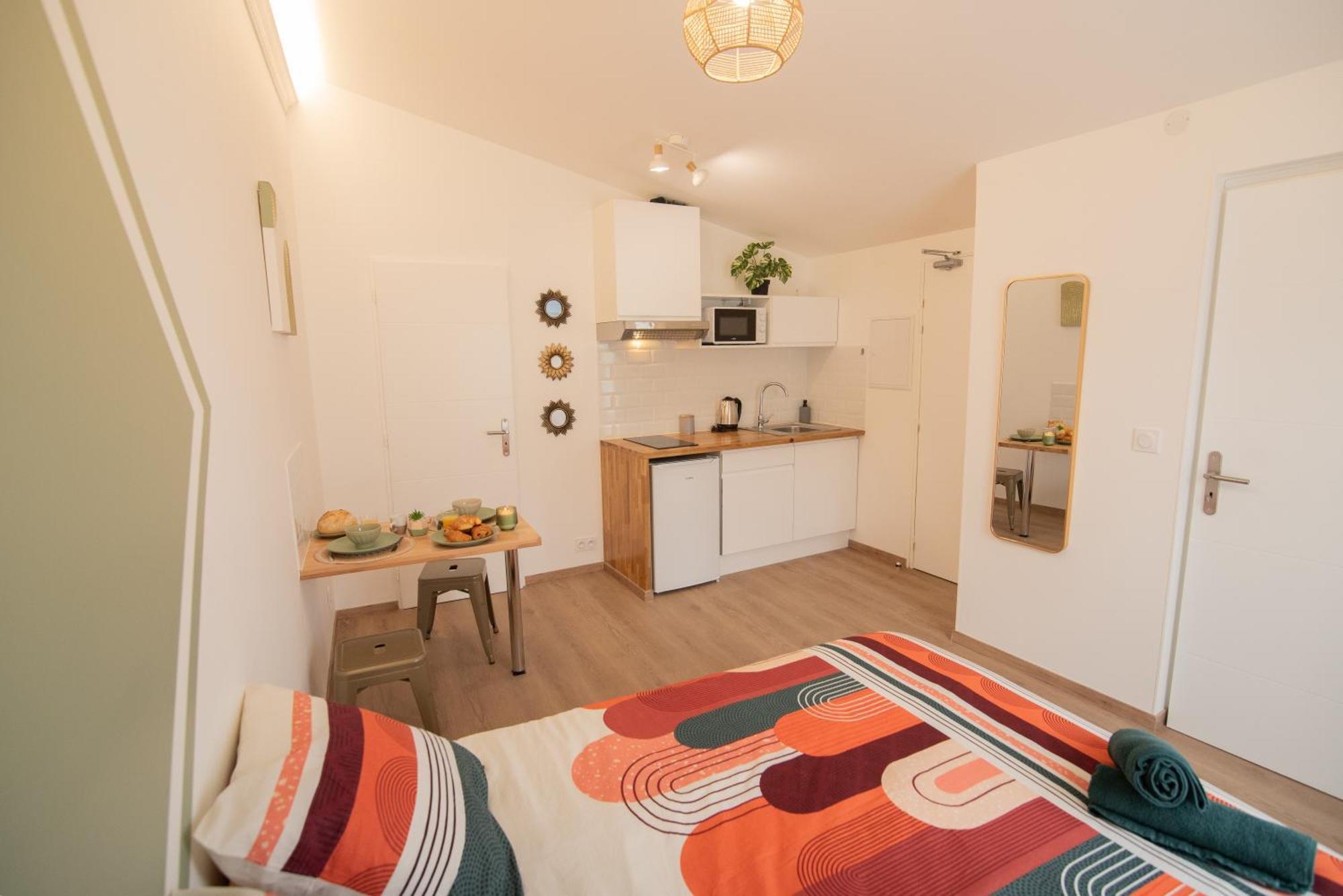Tout Confort ! Ville, Climatisation, Parking, Wifi, Calme, Tv Carcassonne Dış mekan fotoğraf