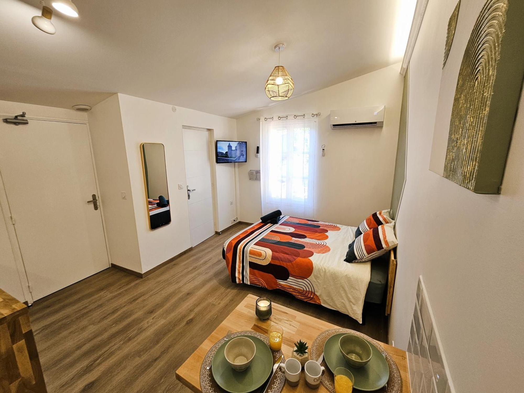 Tout Confort ! Ville, Climatisation, Parking, Wifi, Calme, Tv Carcassonne Dış mekan fotoğraf